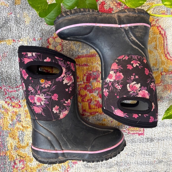 Floral Bogs! US12. - Picture 1 of 7